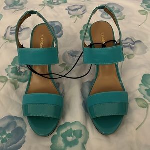 Liz Claiborne teal sandal heels. Size 6 1/2 New